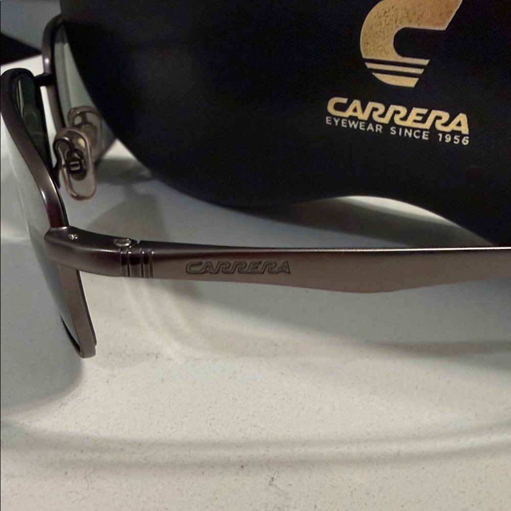 Carrera Men’s Black Frame Sunglasses with Green Lenses - Picture 3 of 5